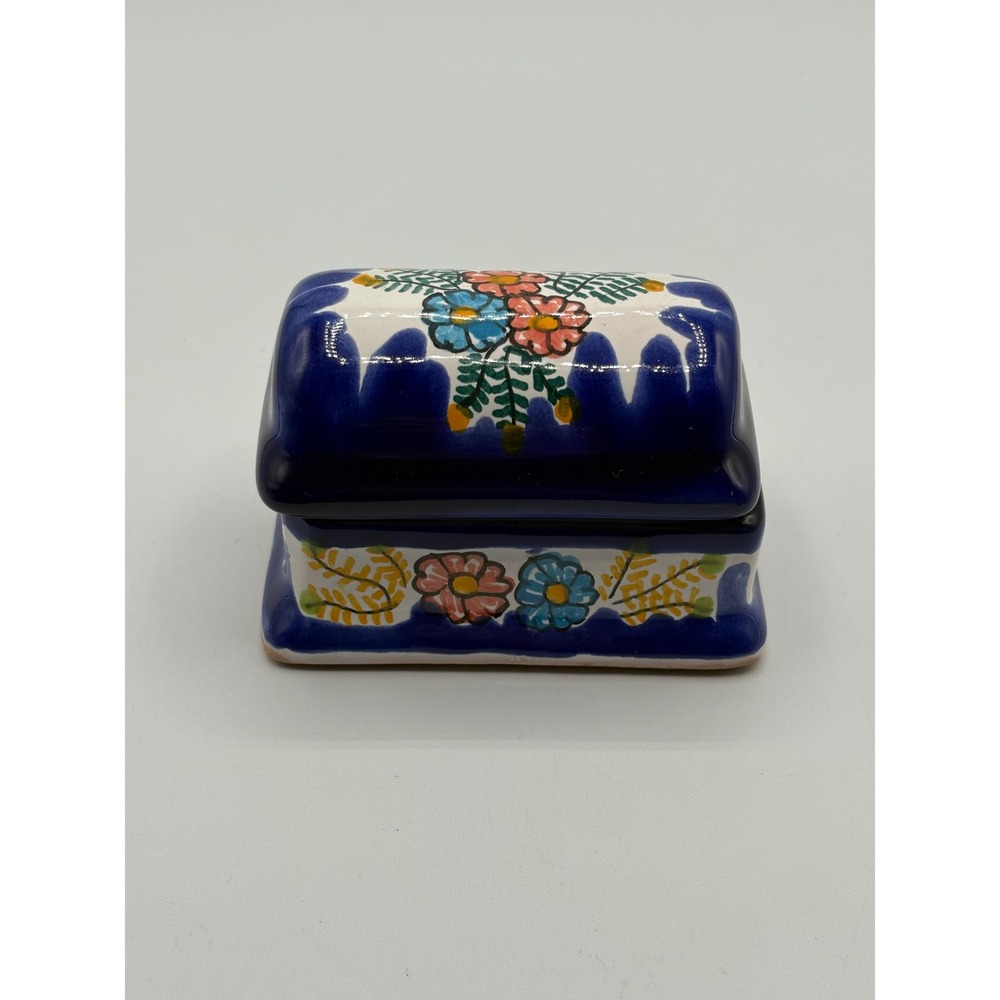 Talavera Pottery Trinket Box San Sebastian de Aparicio Puebla Mexico Handpainted